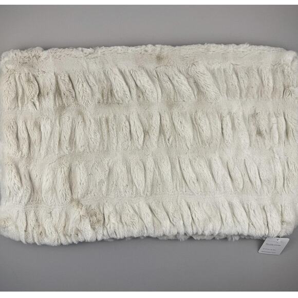 Pottery Barn Lumbar Pillow Cover Ruched Faux Fur Ivory 16x26 Soft Plush Cream - Picture 1 of 10